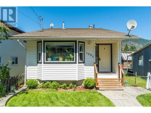 1062 Hillside Ave, Chase, BC, V0E1M0 | Card Image