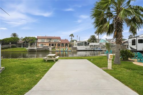 101 Caribbean Dr, Corpus Christi, TX, 78418-2837 | Card Image