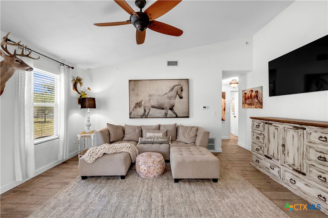 South St, Bertram, TX 78605