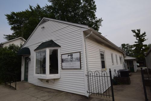 207 W Main St, Saint Paris, OH, 43072-9515 | Card Image