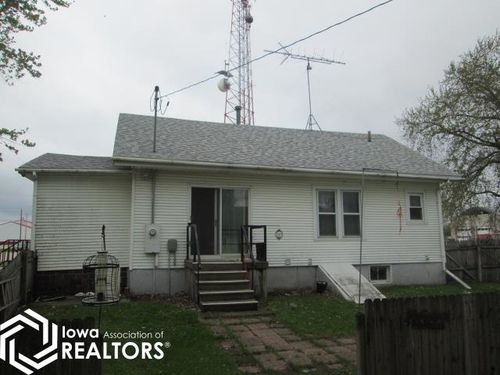 320 6th Ave Sw, Clarion, IA, 50525-1950 | Card Image