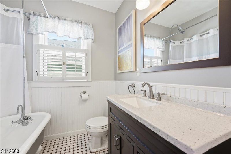 Residential Lease in Caldwell Boro Twp. 5