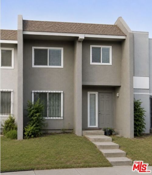 418 W Jackson St, Rialto, CA, 92376 | Card Image
