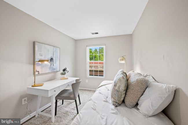 APT-410 - 2050 N Calvert St, Condo with 2 bedrooms, 1 bathrooms and null parking in ARLINGTON VA | Image 24