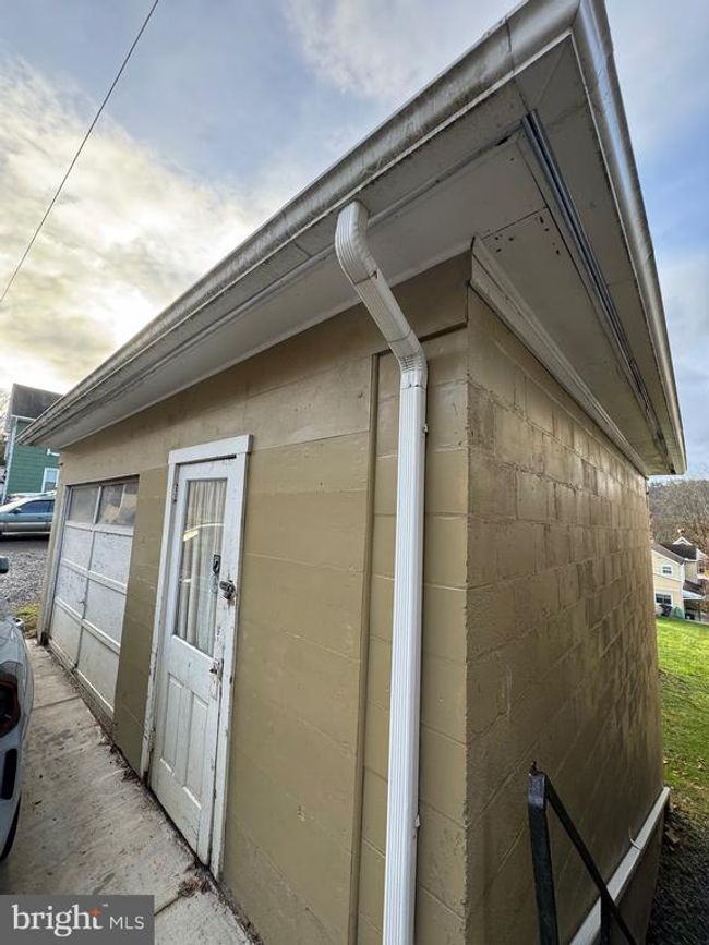 421 Moore St, House other with 3 bedrooms, 2 bathrooms and null parking in HUNTINGDON PA | Image 51