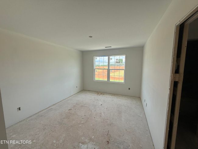 Bed #5 | Image 11