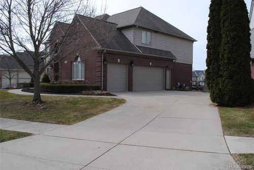 1271 Tulberry Cir, Rochester, MI, 48306-4821 | Card Image