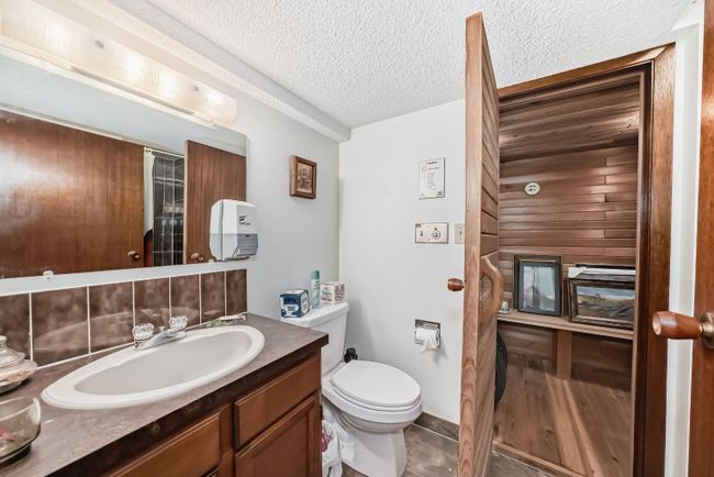 5408 60 Street, Home with 4 bedrooms, 3 bathrooms and 3 parking in Ponoka AB | Image 33