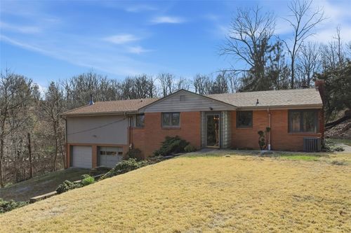239 Byron Rd, Ross Twp, PA, 15237 | Card Image