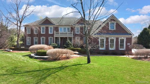 7286 Brentwood Ct, Ypsilanti, MI, 48198-8701 | Card Image