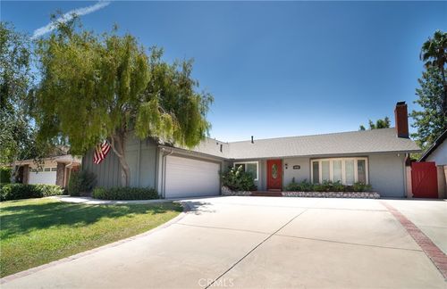 6050 Malton Ave, Simi Valley, CA, 93063-3738 | Card Image
