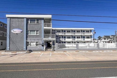 102-1400 Surf Ave, North Wildwood, NJ, 08260-5668 | Card Image