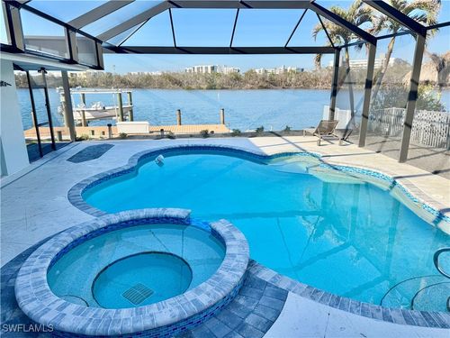 8065 Lagoon Rd, FORT MYERS BEACH, FL, 33931-5018 | Card Image