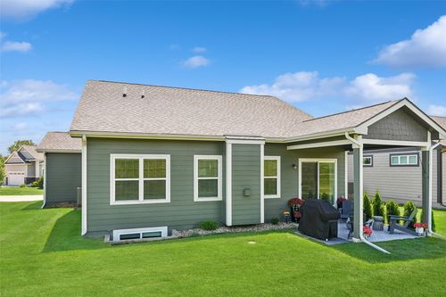 9135 Jamison Dr, West Des Moines, IA, 50266-8571 | Card Image