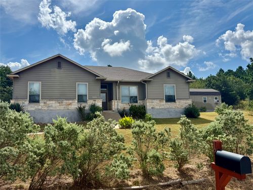 139 Kahalulu Dr, Bastrop, TX, 78602-6413 | Card Image