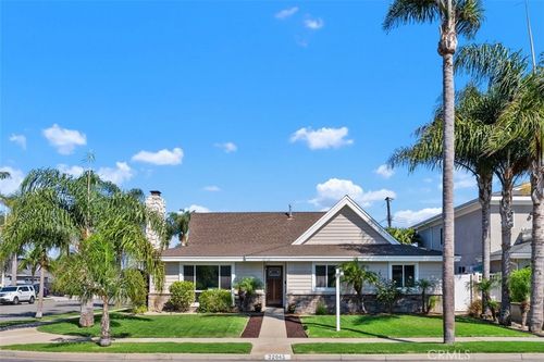 22042 Surfrider Ln, Huntington Beach, CA, 92646 | Card Image