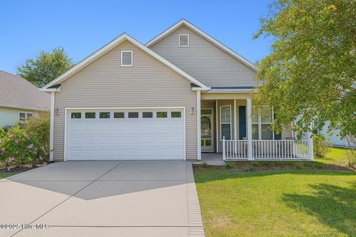 124 Azalea Dr, Hampstead, NC, 28443-8356 | Card Image