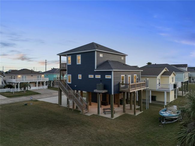 22318 Vista Del Mar, House other with 4 bedrooms, 3 bathrooms and 5 parking in Galveston TX | Image 34