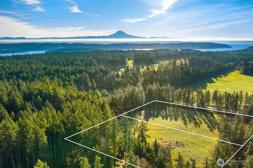 12302 Sw 220th Street, Vashon, WA, 98070 | Card Image