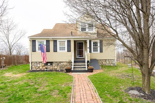 23 Howard Rd, Poughkeepsie, NY, 12603-2615 | Card Image