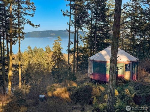 1407 Orcas Rd, Eastsound, WA, 98245 | Card Image