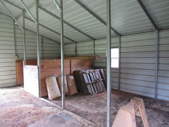637 Grovania Rd, House other with 4 bedrooms, 2 bathrooms and null parking in Hawkinsville GA | Image 14