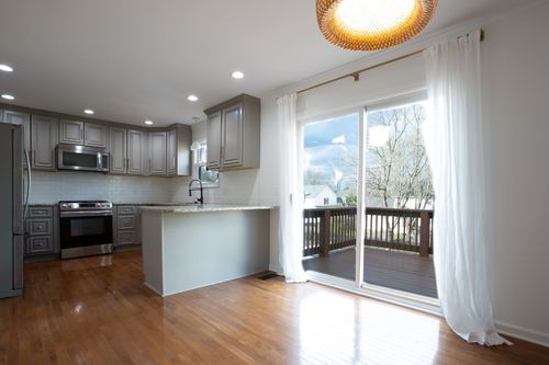 1152 Hunters Chase Dr, Franklin, TN, 37064-5715 | Card Image