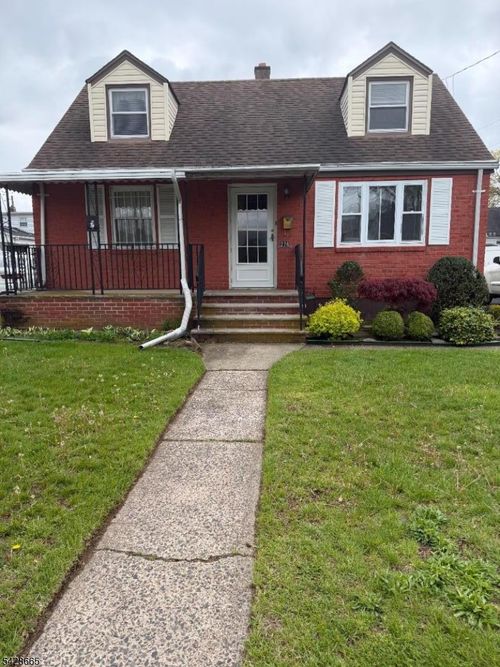 274 Schepis Ave, Saddle Brook, NJ, 07663-4933 | Card Image