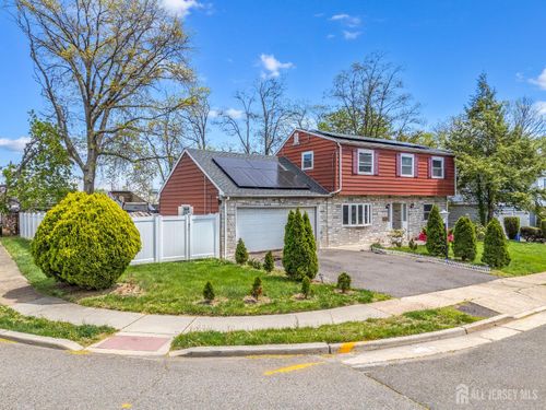 42 Mark Pl, Avenel, NJ, 07001-1521 | Card Image