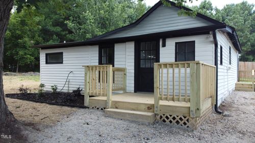 8433 Little Woody Ct, Zebulon, NC, 27597-9117 | Card Image