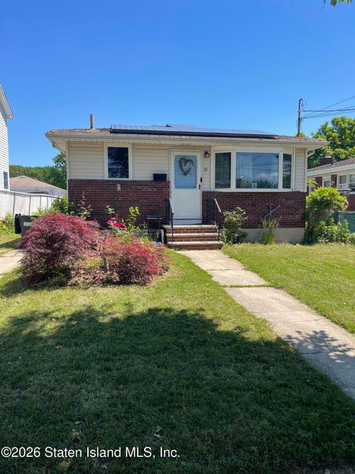 31 Chesterton Avenue, Staten Island, NY, 10306 | Card Image