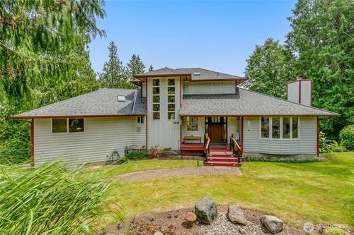 7401 E Heather Way, Everett, WA, 98203-5424 | Card Image