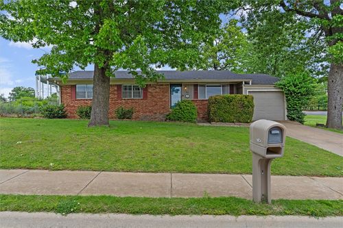 903 W Olrich St, Rogers, AR, 72756-5819 | Card Image