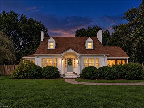 3015 Polo Rd, Winston Salem, NC, 27106-4818 | Card Image
