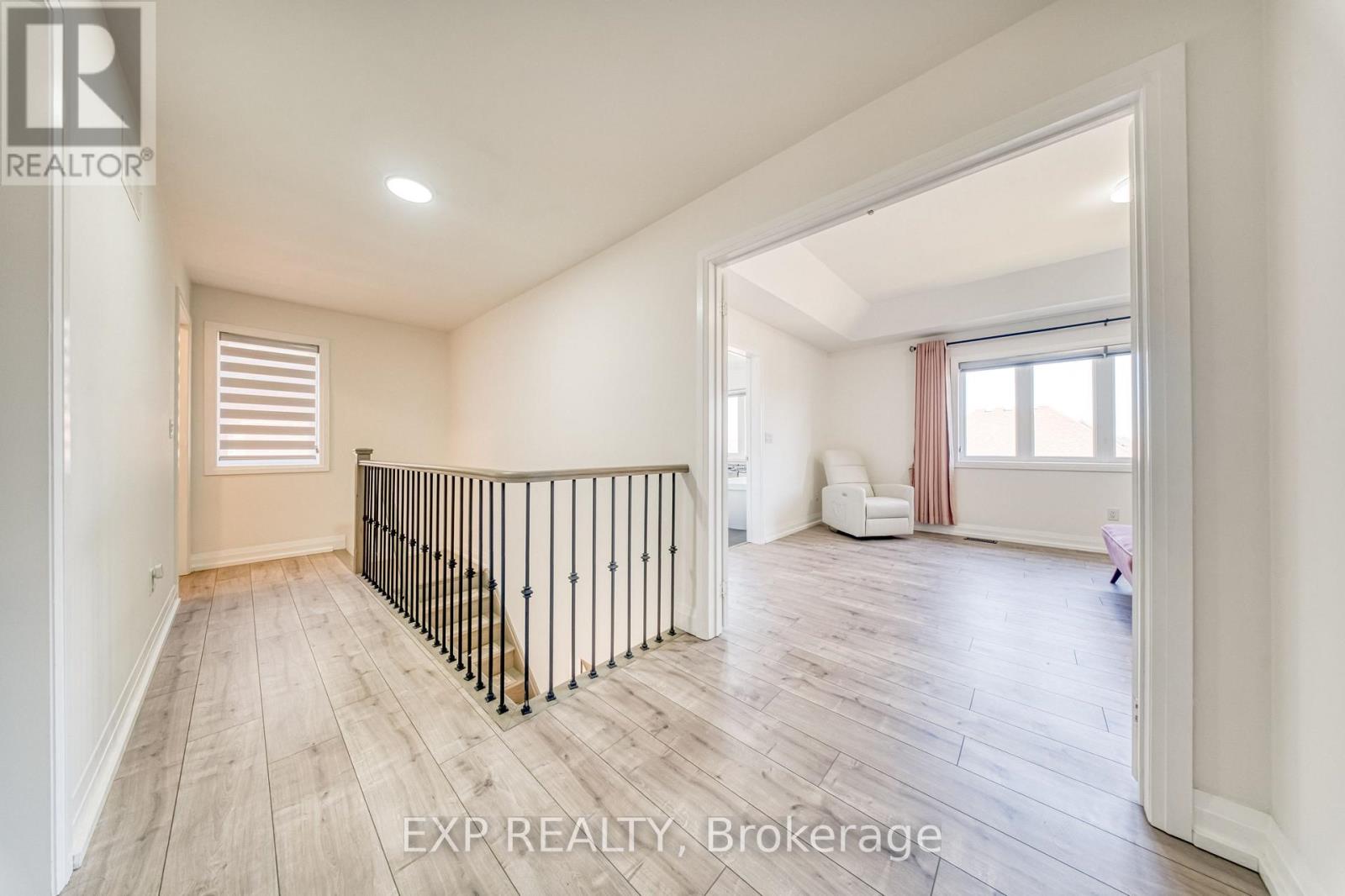 Residential in East Gwillimbury (Holland Landing) 5