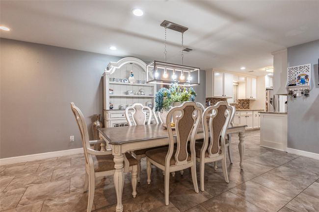 2302 Peach Ln, House other with 4 bedrooms, 3 bathrooms and 4 parking in Pasadena TX | Image 12