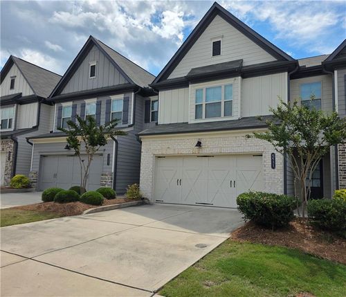 5531 Garens Way, Flowery Branch, GA, 30542-2925 | Card Image