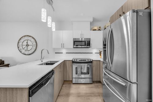 405-8733 160 St, Surrey, BC, V4N6P9 | Card Image