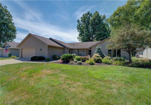 32833 Fallhaven Cir, North Ridgeville, OH, 44039-6309 | Card Image