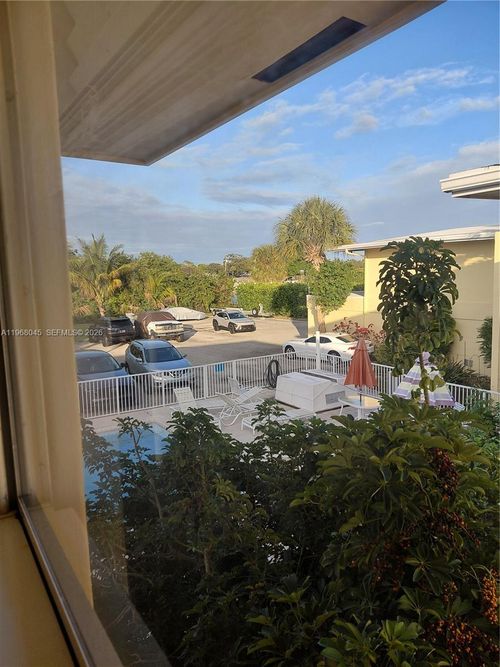 apt-10-731 Hummingbird Way, North Palm Beach, FL, 33408-5162 | Card Image