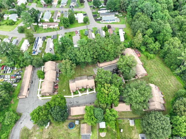 APT-9 - 10 Cianci Ave, Condo with 2 bedrooms, 2 bathrooms and null parking in Plainville CT | Image 7