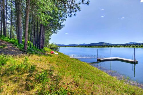 272 Robin Rd, Usk, WA, 99180-8112 | Card Image