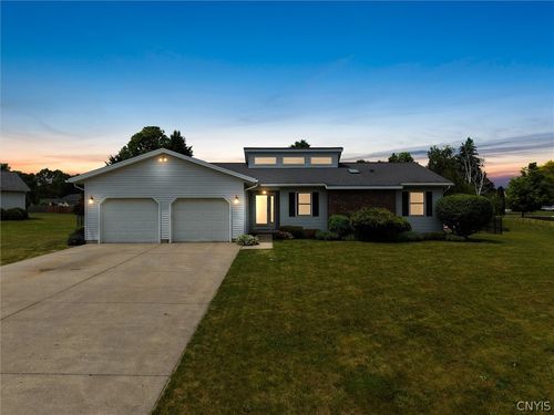 3627 Worthington Pl, Cortland, NY, 13045-9318 | Card Image