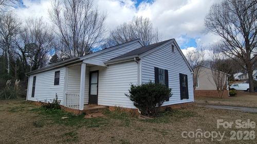 7037 Ravenglass Ln, Mint Hill, NC, 28227-4345 | Card Image