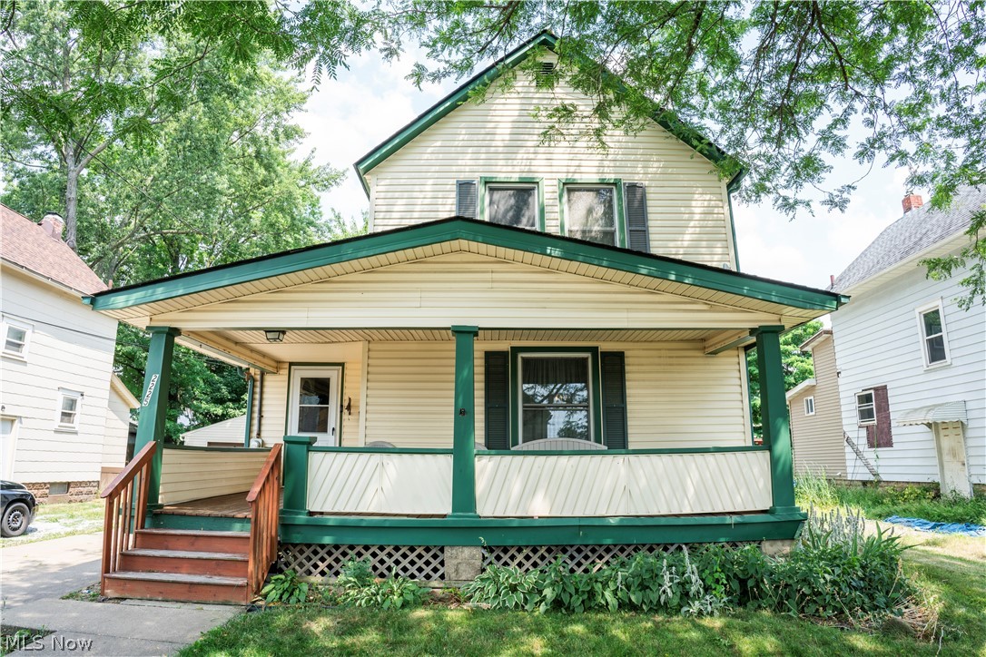 10th St, Akron, OH 44314