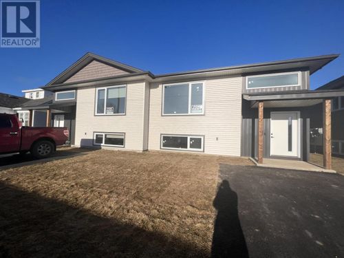 397 Empire Ave, Thunder Bay, ON, P7E4S3 | Card Image