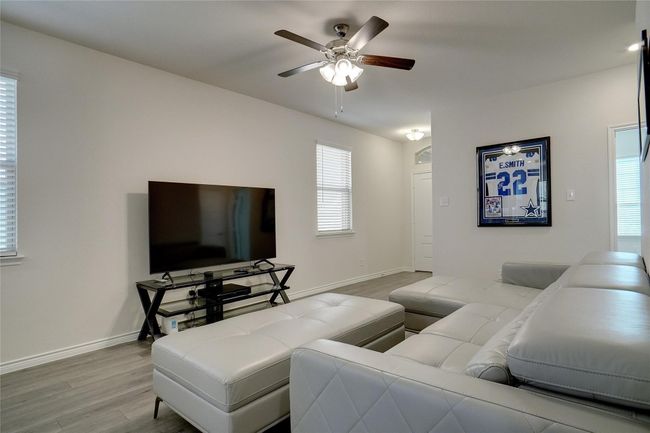 2325 Brightstone Dr, House other with 3 bedrooms, 2 bathrooms and null parking in Aubrey TX | Image 5