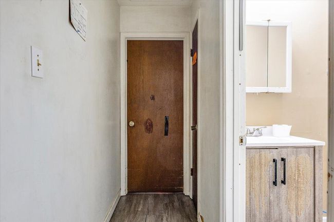 11-Winston Way (11 of 13) | Image 11