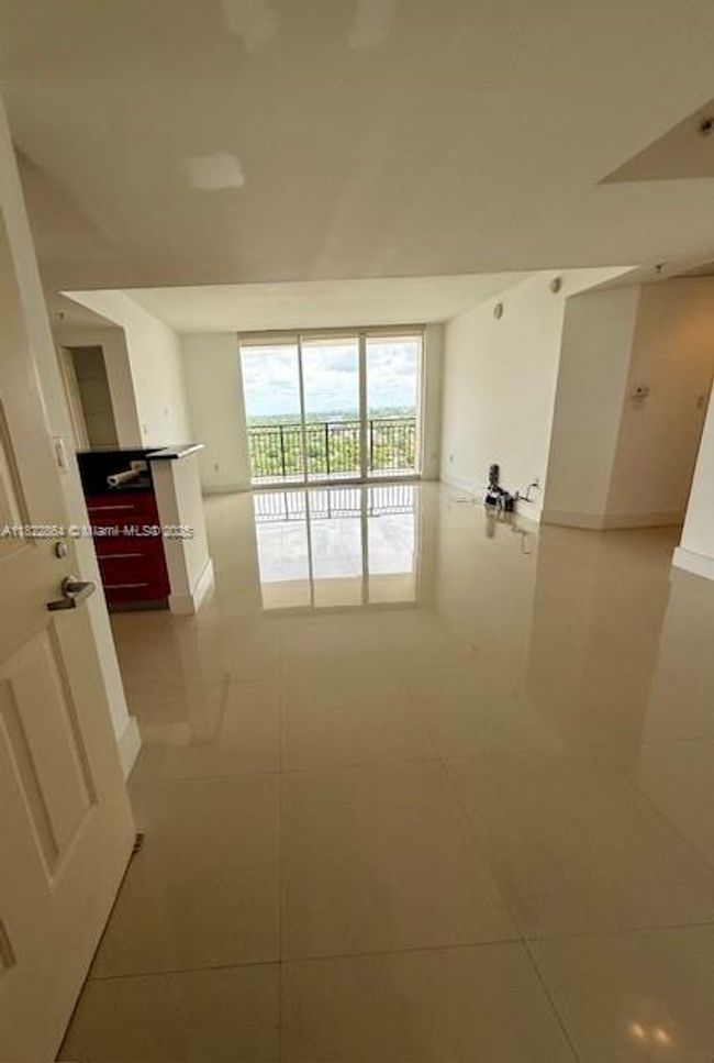 1710 - 3232 Sw 22 Nd Ter, Condo with 2 bedrooms, 2 bathrooms and null parking in Miami FL | Image 6