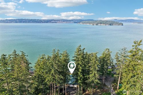 17340 Golden View Ave, La Conner, WA, 98257-9316 | Card Image